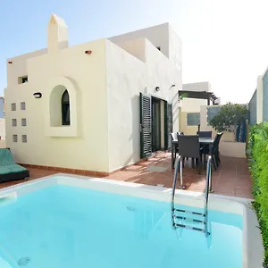 villa-olympia-lovely-close-to-town-and-beaches-with.hotelsfuerteventura.org/